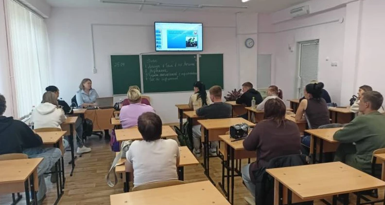 Госавтоинспекторы провели встречу с будущими водителями в Лесозаводске